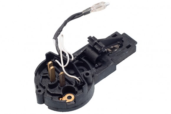 Разъем чайника LJ-1702 13A 220-240V T90 3 контакта Разъем чайника LJ-1702 13A 220-240V T90 3 контакта