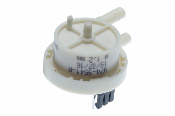 Расходомер воды DeLonghi 5213214671 974-9541-A D=1,2 для кофемашины Оригинал