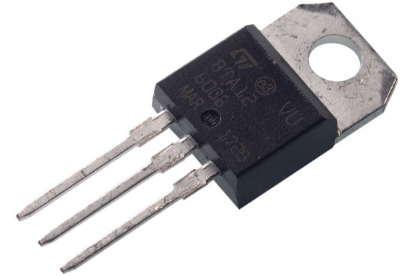 Симистор BTA12-600B 12A 600V Симистор BTA12-600B 12A 600V