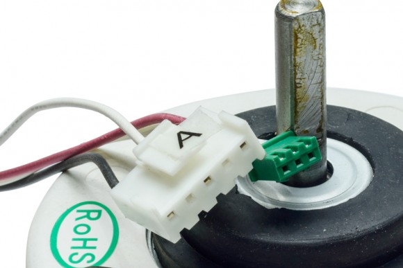 Мотор YDK-14-4 14W 0,15A 220-240V D=8 H=30 H1=91 Мотор YDK-14-4 14W 0,15A 220-240V D=8 H=30 H1=91