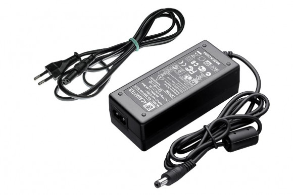 Блок питания 12V 3А - 110-240V с сетевым кабелем под разъем C8 Блок питания 12V 3А - 110-240V с сетевым кабелем под разъем C8